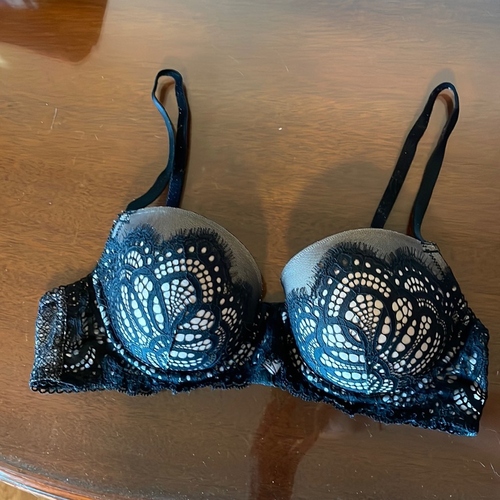 Victoria Secret Dream Angels lightly lined bra